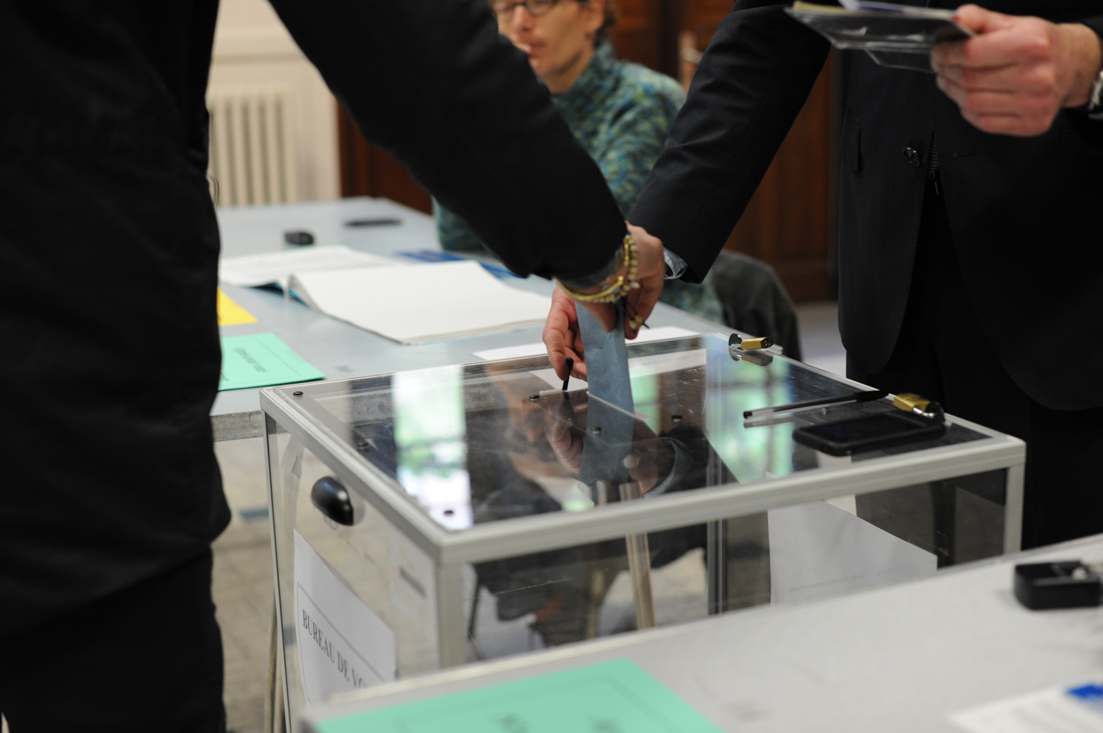 Le Conseil constitutionnel a annulé les suffrages des bureaux de Kourou. Dans un courrier, la mairie de Kourou conteste cette décision.