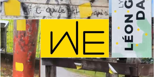 Montage photo avec différentes photos de carrés jaunes collés sur les murs. Au centre, le logo du projet "WE"