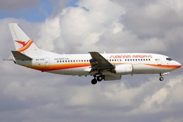 Surinam_Airways_Boeing_737-300_Heisterkamp